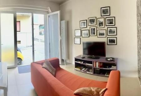 Apartmán Piccolo Loft In Centro Asti Exteriér fotografie