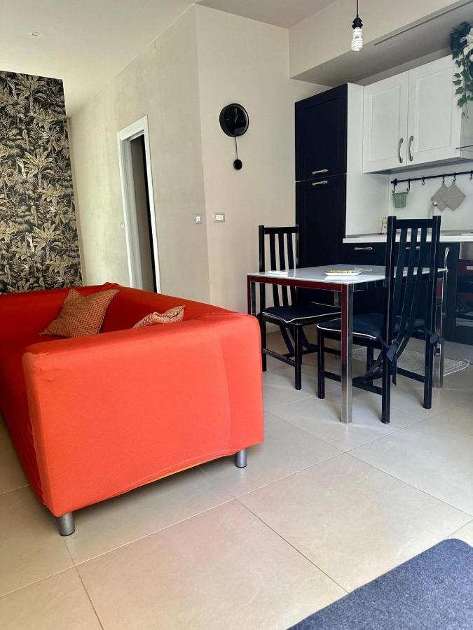Apartmán Piccolo Loft In Centro Asti Exteriér fotografie